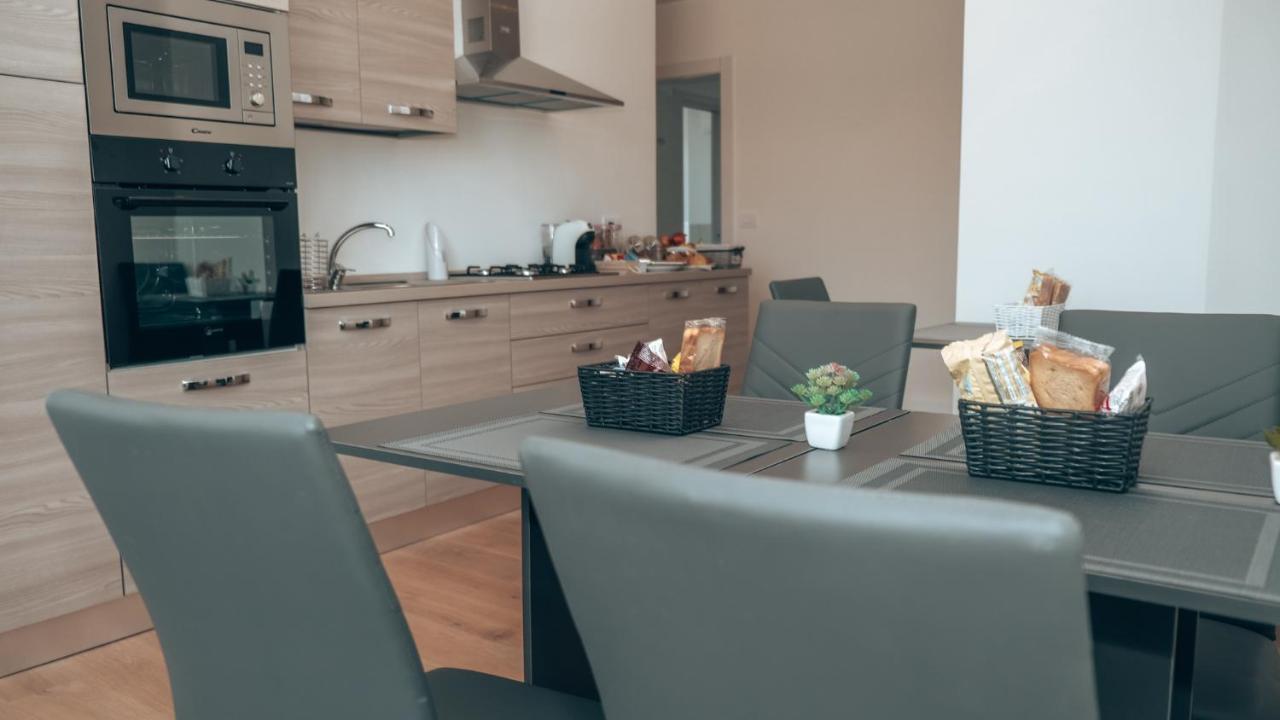 Guesthouse Aschenez 레조디칼라브리아 외부 사진