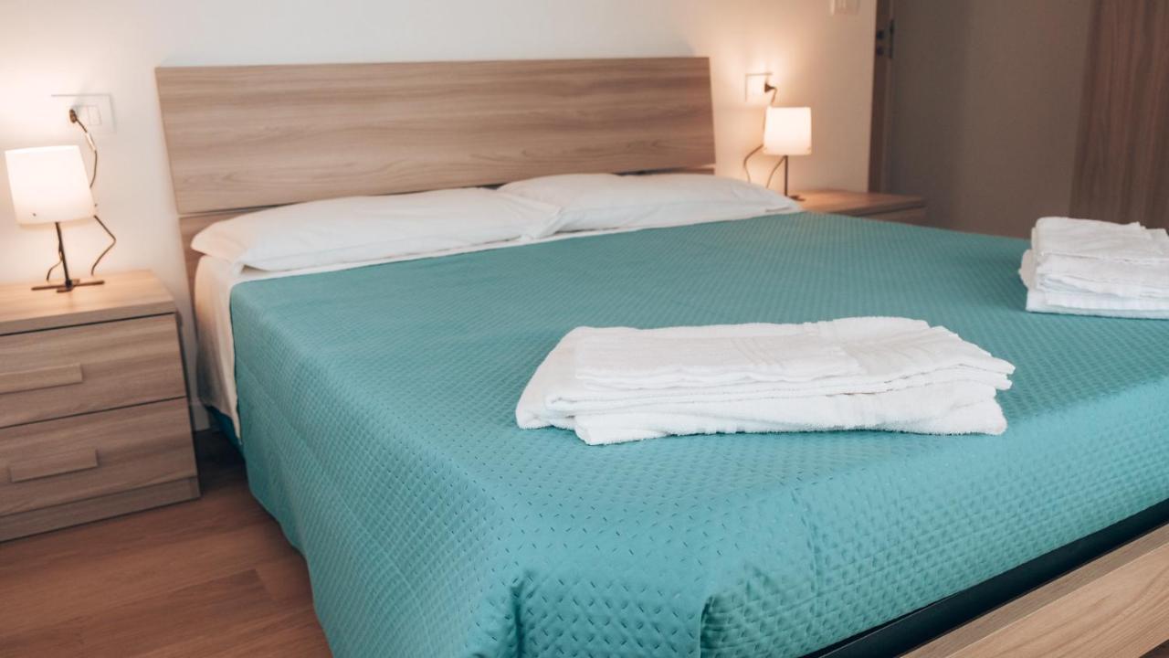 Guesthouse Aschenez 레조디칼라브리아 외부 사진